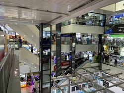 Sim Lim Square (D7), Retail #484957031
